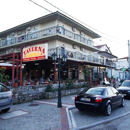 Hotel Adonis Криопиги Экстерьер фото