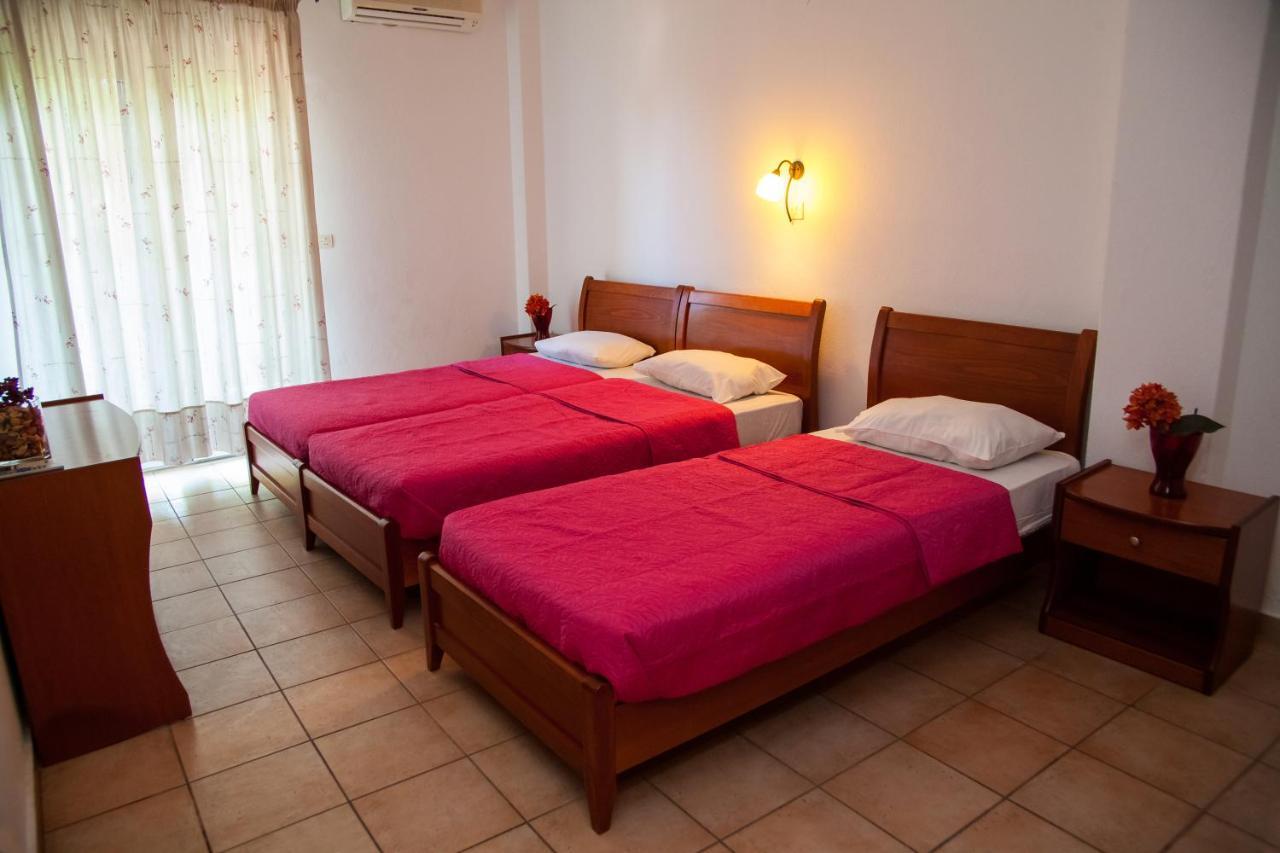 Hotel Adonis Криопиги Экстерьер фото