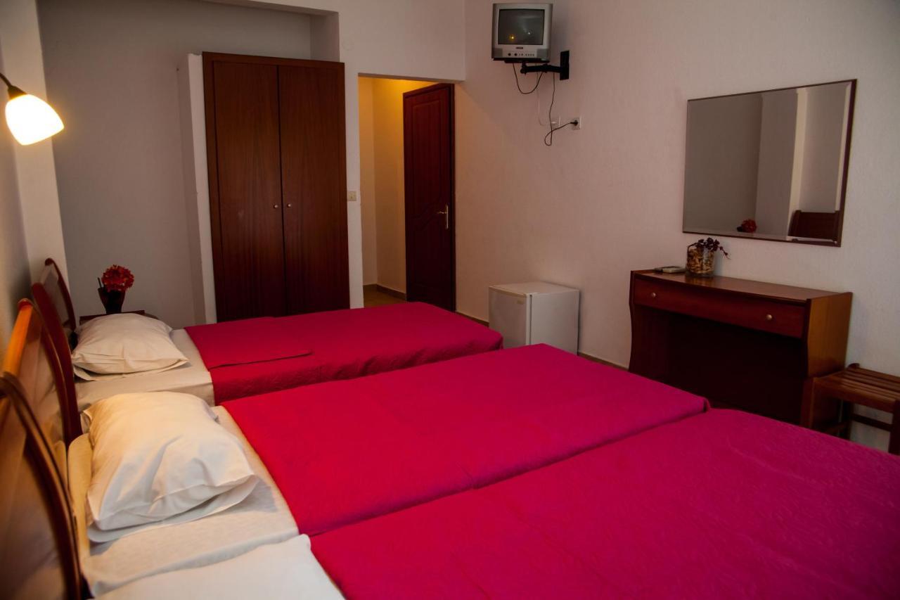 Hotel Adonis Криопиги Экстерьер фото